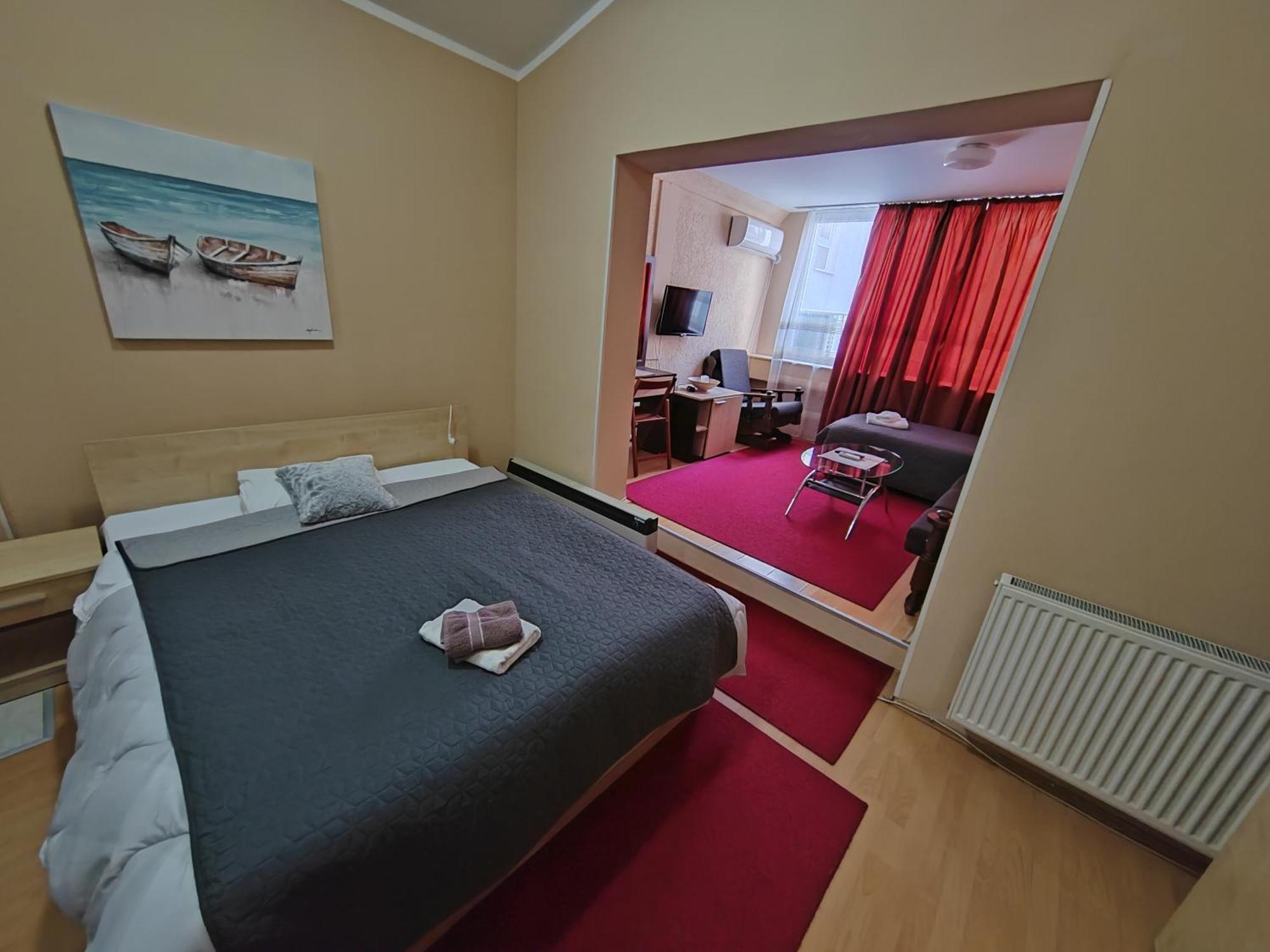 Bed And Breakfast Majesty Ni Eksteriør billede