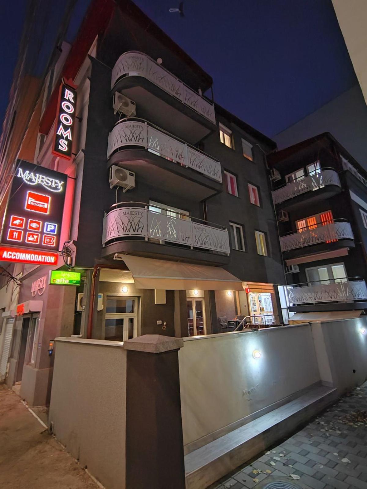 Bed And Breakfast Majesty Ni Eksteriør billede
