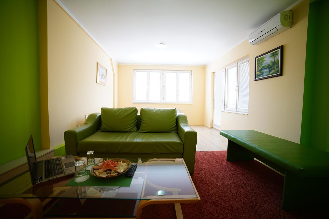 Bed And Breakfast Majesty Ni Eksteriør billede